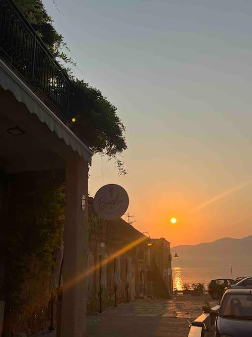 Villa Eco-Chic カリーニ エクステリア 写真