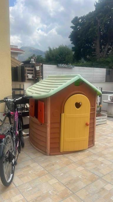 Villa Eco-Chic カリーニ エクステリア 写真