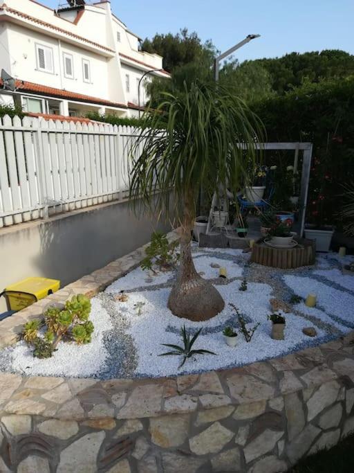 Villa Eco-Chic カリーニ エクステリア 写真