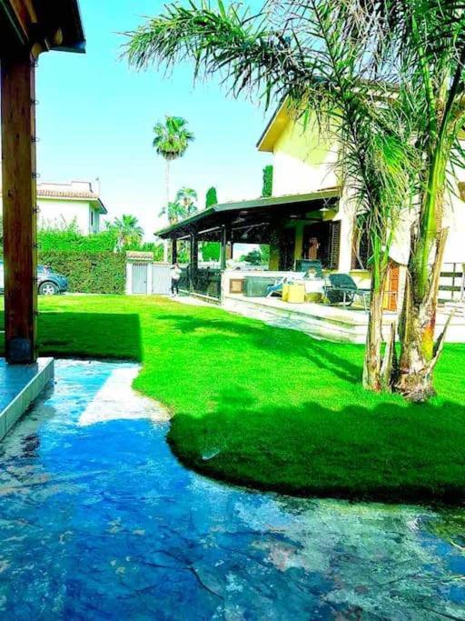 Villa Eco-Chic カリーニ エクステリア 写真